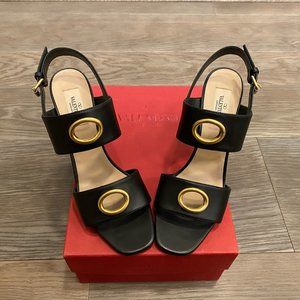 Valentino Garavani Sandal T.90
